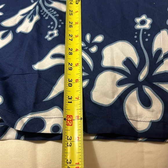 VHO Men’s Blue and White Hibiscus Hawaiian Shirt size 6X - Picture 6 of 10